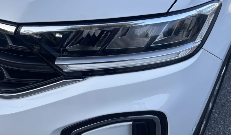 
								Volkswagen T-Roc Life 2.0 TDI 115 C.V. full									