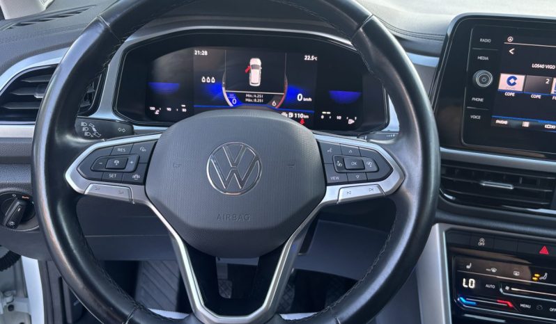 
								Volkswagen T-Roc Life 2.0 TDI 115 C.V. full									