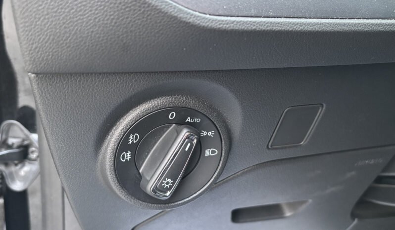 
								Seat León FR 2.0 TDI 184 C.V. full									