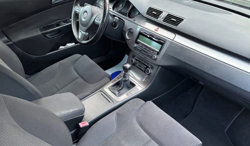 
								Volkswagen Passat Variant Advance 2.0 TDI 110 C.V. full									