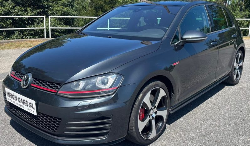 
								Volkswagen Golf GTI VII Performance 2.0 TSI 230 C.V. DSG. full									