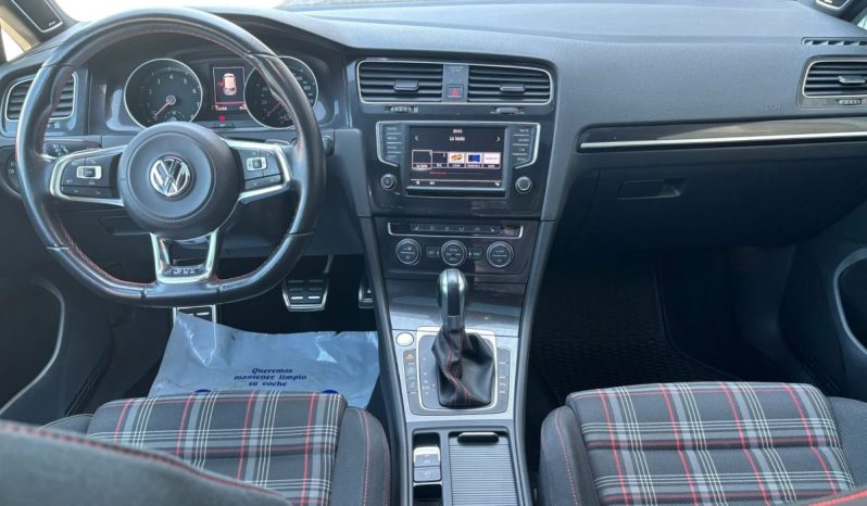 
								Volkswagen Golf GTI VII Performance 2.0 TSI 230 C.V. DSG. full									