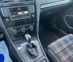 
										Volkswagen Golf GTI VII Performance 2.0 TSI 230 C.V. DSG. full									