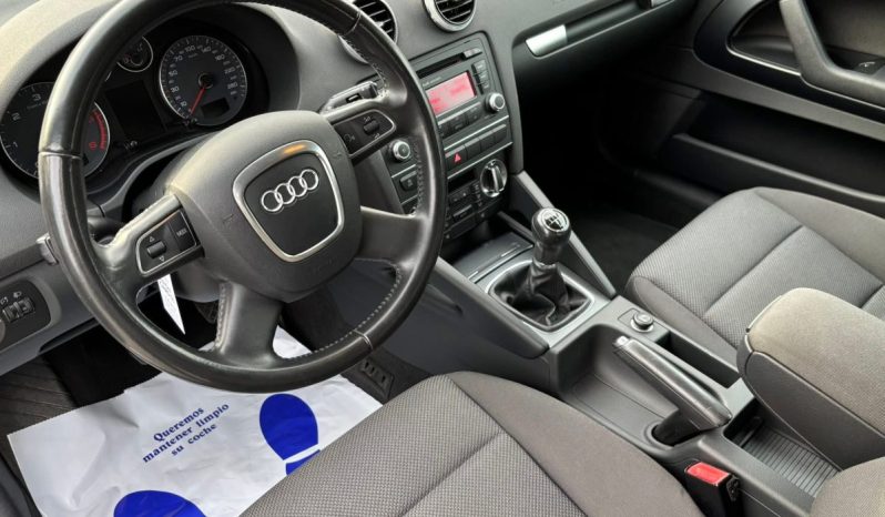 
								Audi A3 Advanced 1.6 TDI 105 C.V. full									