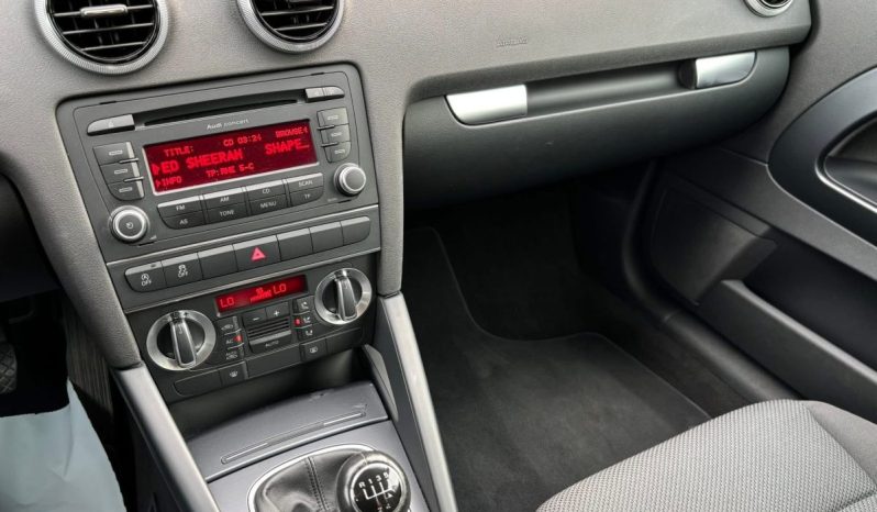 
								Audi A3 Advanced 1.6 TDI 105 C.V. full									