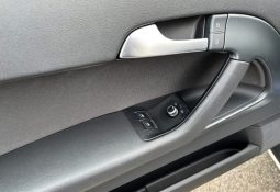 
										Audi A3 Advanced 1.6 TDI 105 C.V. full									