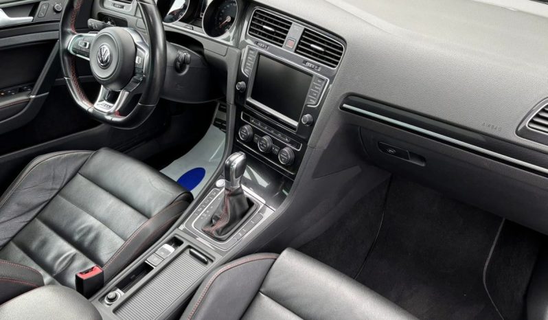 
								Volkswagen Golf GTI VII Performance 2.0 TSI 230 C.V. DSG. full									