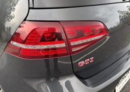 
										Volkswagen Golf GTI VII Performance 2.0 TSI 230 C.V. DSG. full									