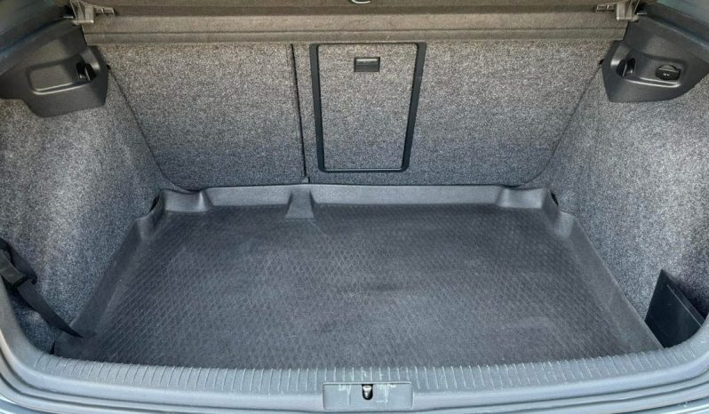 
								Volkswagen Golf VI Sport 1.4 TSI 122 C.V. full									