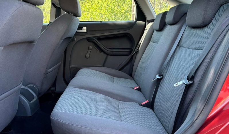 
								Ford Focus Trend 1.6 TDCI 90 C.V. full									