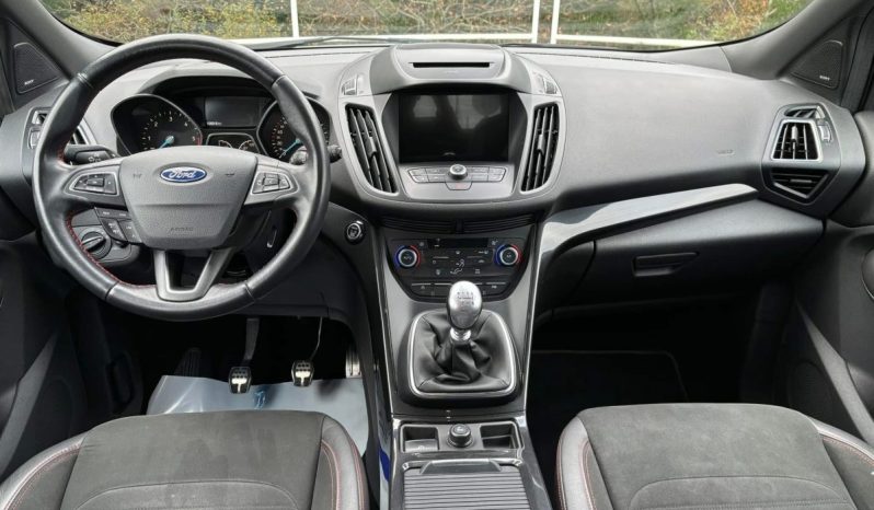 
								Ford Kuga ST-Line 2.0 TDCI 150 C.V. full									
