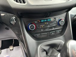 
										Ford Kuga ST-Line 2.0 TDCI 150 C.V. full									