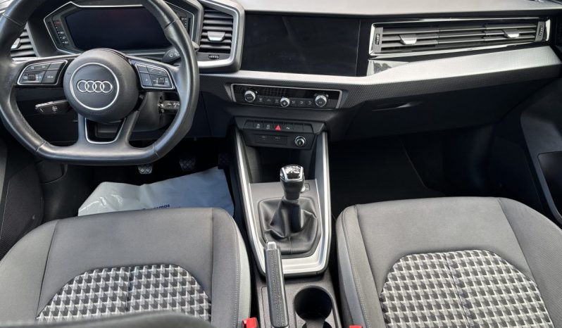 
								Audi A1 Sportback Adrenalin 25 TFSI 95 C.V. full									