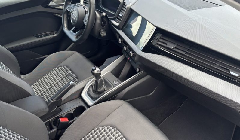 
								Audi A1 Sportback Adrenalin 25 TFSI 95 C.V. full									