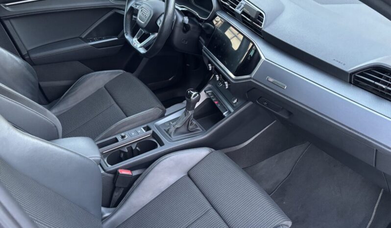 
								Audi Q3 Sportback Black Line 35 TDI 150 C.V. S-Tronic full									