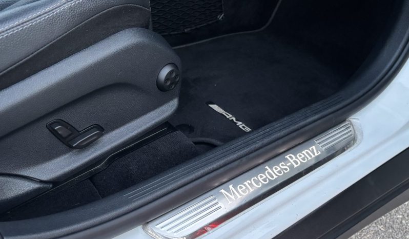 
								Mercedes-Benz GLC Coupe 300D 4Matic Pack AMG full									