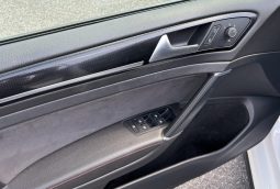 
										Volkswagen Golf VII GTI CLUBSPORT 2.0 TSI 265 C.V. DSG. full									