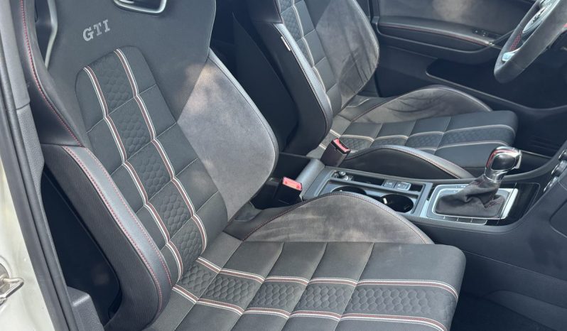 
								Volkswagen Golf VII GTI CLUBSPORT 2.0 TSI 265 C.V. DSG. full									