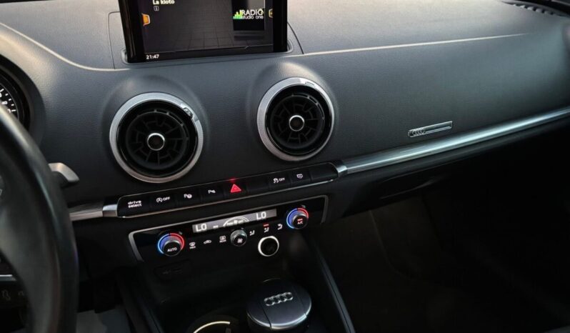 
								Audi A3 SportBack S-Line 30 TDI 116 C.V. full									