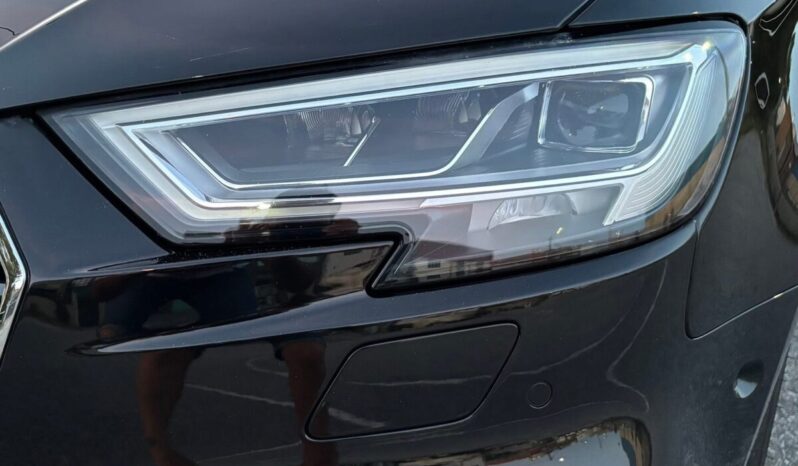 
								Audi A3 SportBack S-Line 30 TDI 116 C.V. full									