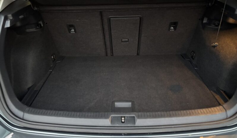 
								Volkswagen Golf 7.5 Advance 1.6 TDI 116 C.V. full									