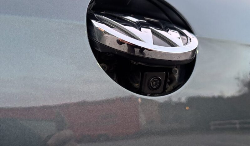 
								Volkswagen Golf 7.5 Advance 1.6 TDI 116 C.V. full									
