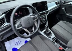 
										Volkswagen T-Roc Life 1.0 TSI 110 C.V. full									