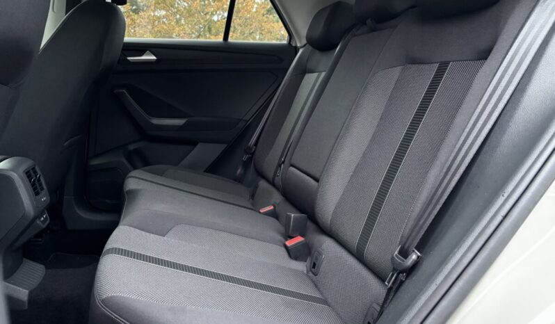 
								Volkswagen T-Roc Life 1.0 TSI 110 C.V. full									