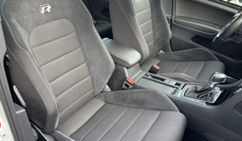 
								Volkswagen Golf 7.5 R 2.0 TSI 310 C.V. 4 Motion. DSG. full									